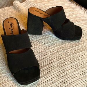 Free People Love Is Everywhere Platform Heel Black Size 38 NIB